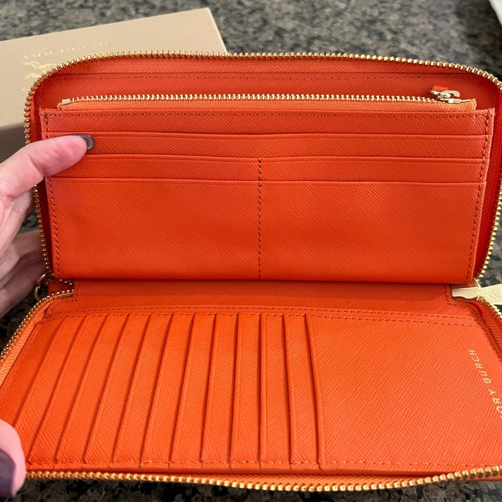 NWOT Tory Burch Orange Robinson Pebbled Zip Continental Wallet - Picture 5 of 6